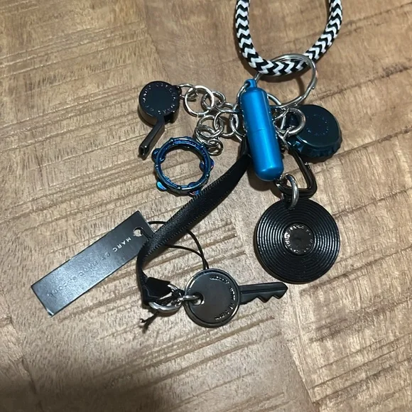 MARC by Marc Jacobs Keychain-NWT - Picture 4 of 7